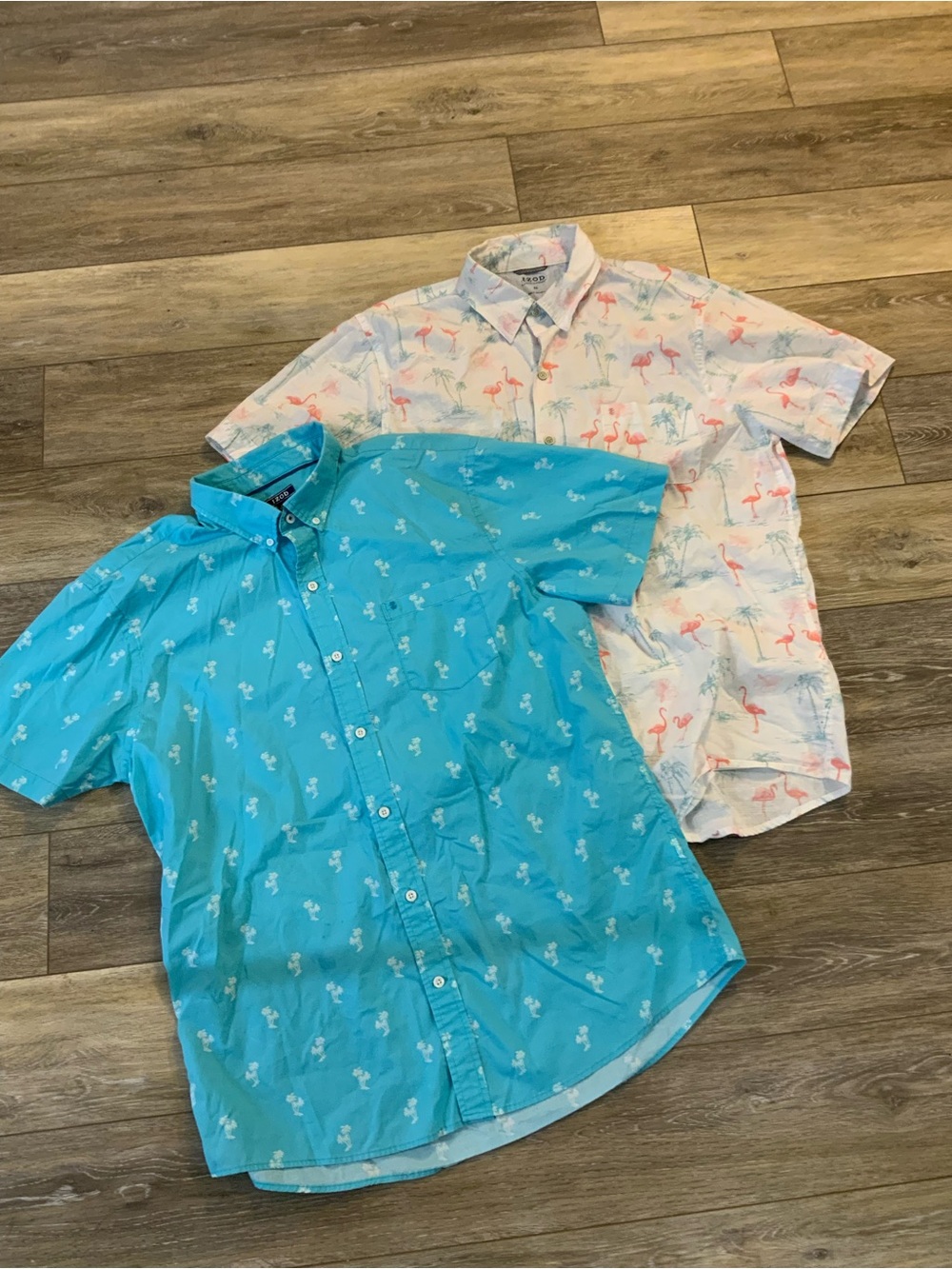 Izod Short-Sleeve Flamingo Print Button-Down Shirt in Turquoise and White